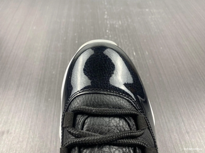 11 Jordan Air AV2187-001 Low Retro 72-10 0724